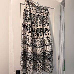 Vintage Black & White Elephant Printed Maxi Skirt